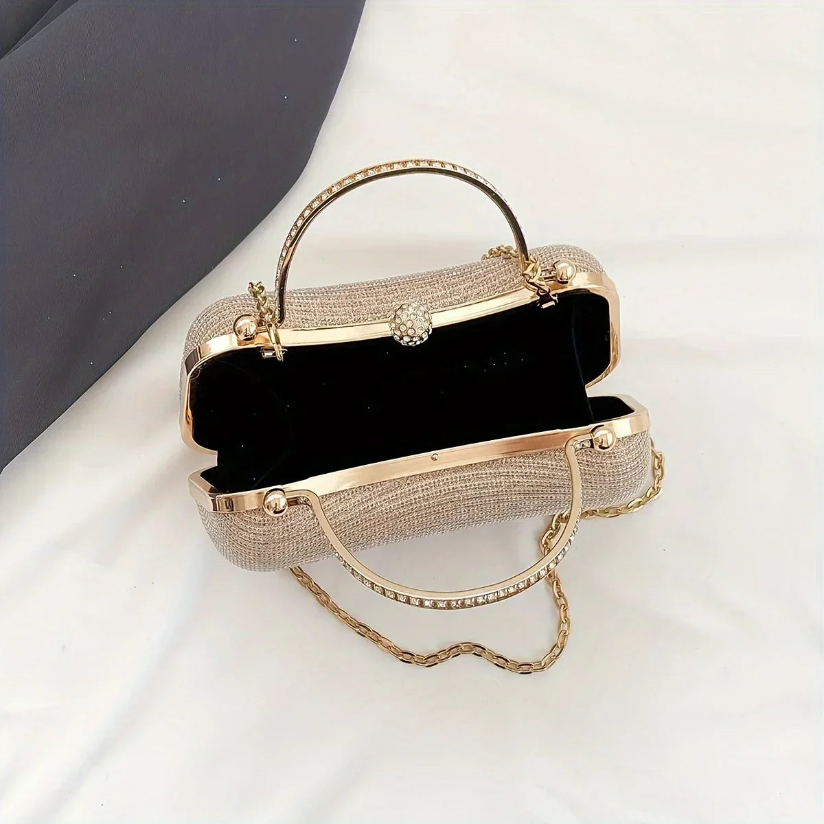 Mini bolsa brilhante de luxo de corrente com strass e glitter. Perfeita para festas, casamentos, bailes de formatura e jantares.