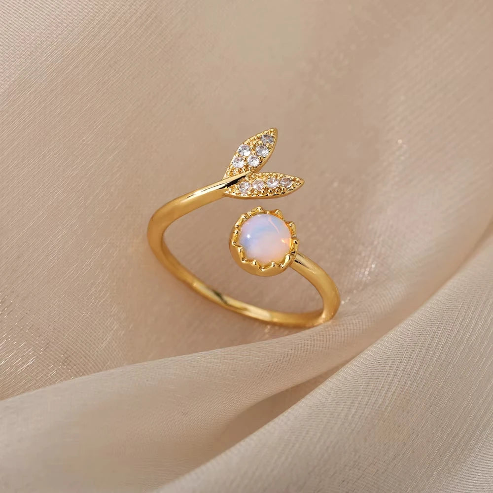 Anéis geométricos de luxo para mulheres, aço inoxidável banhado a ouro 18 k, cor dourada em formato aberto.