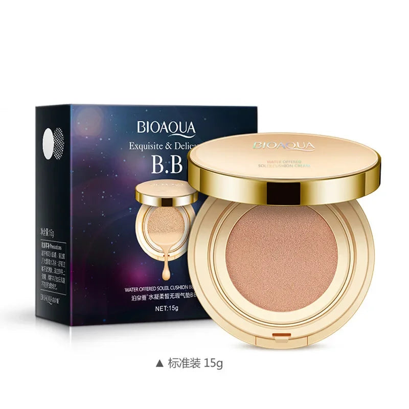 Bioaqua Base corretiva com esponja. Hidrata e clareia a pele. Cosmético de cobertura perfeita