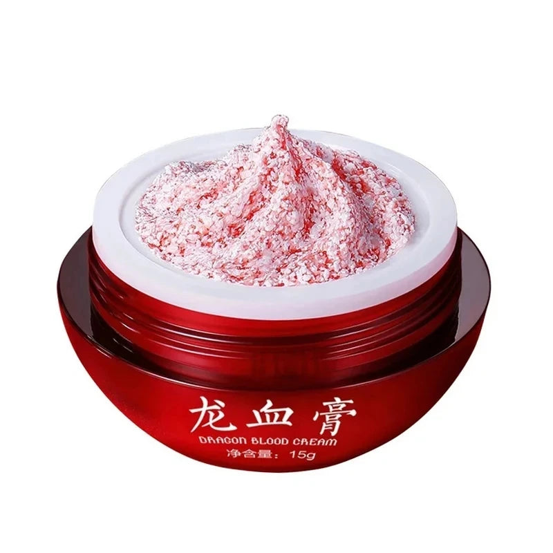 Creme facial coreano sangue de dragão, possui retinol, essência e brilho. Ótimo hidratante e fixa bem na pele.