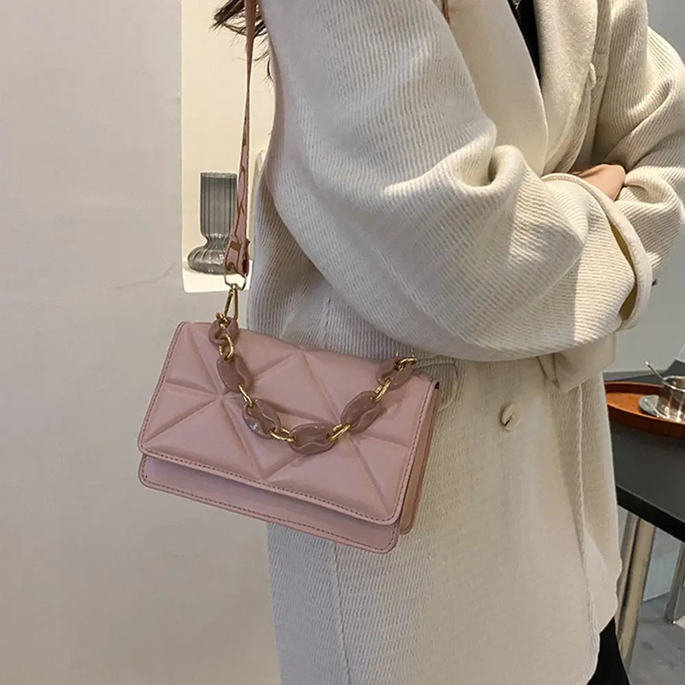Bolsa de ombro feminina moda casual. Bolsas de couro plutônio diversas cores para qualquer tipo de ocasião.