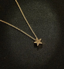 Delicado e Charmoso: Colar Estrela Cor Ouro e Prata