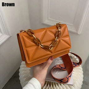 Bolsa de ombro feminina moda casual. Bolsas de couro plutônio diversas cores para qualquer tipo de ocasião.