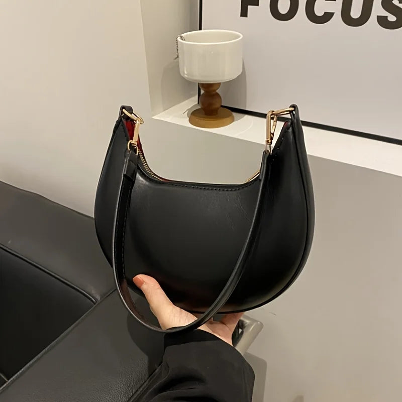 Nova bolsa de ombro elegante em forma de lua de alta qualidade.