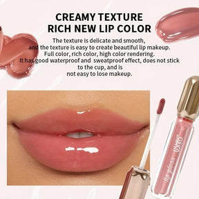 Ushas Gloss o preferido das mulheres. Deixa seus lábios brilhantes causando estilo molhado.