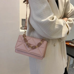 Bolsa de ombro feminina moda casual. Bolsas de couro plutônio diversas cores para qualquer tipo de ocasião.