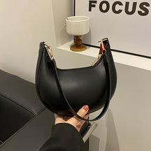 Nova bolsa de ombro elegante em forma de lua de alta qualidade.