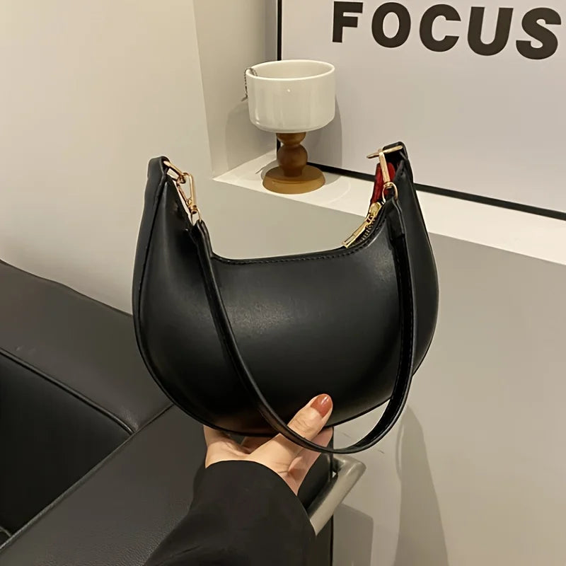 Nova bolsa de ombro elegante em forma de lua de alta qualidade.
